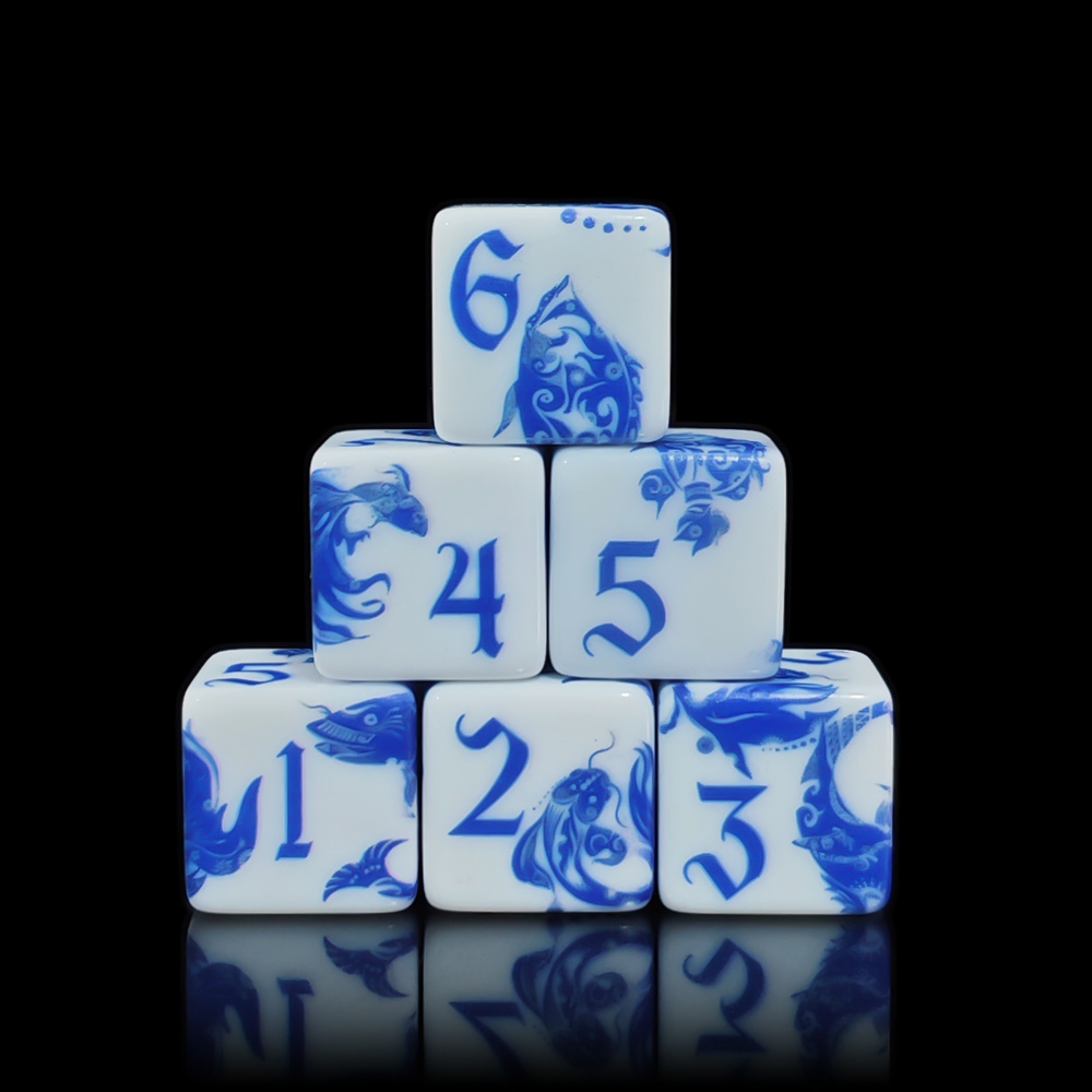 Board Game Rpg - 12 ชิ้น ลูกเต๋า 6 ด้าน ลายปลาคาร์ฟสีน้ำเงินและขาว